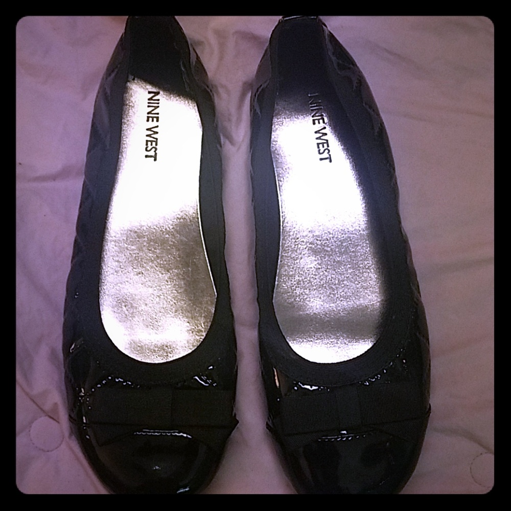 Nine West Black Flats NIB